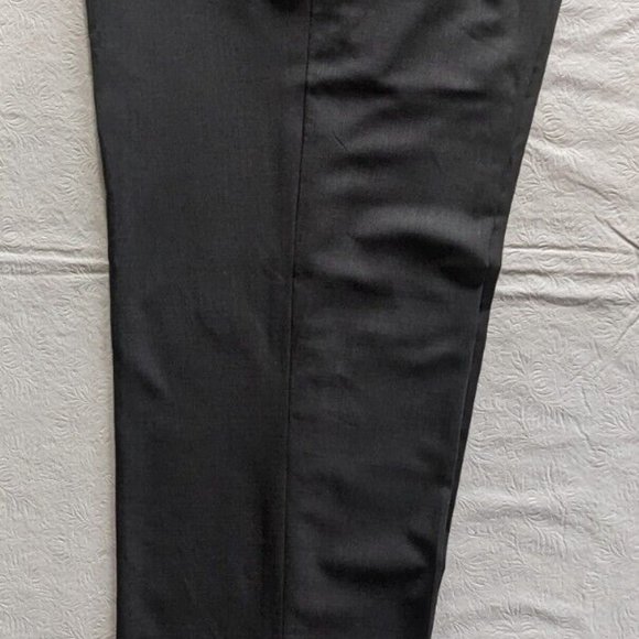 Kiton Blanc Blu Super 180 3 Roll 2 Button Wool 40R w/ Surgeons Cuff - Picture 9 of 12